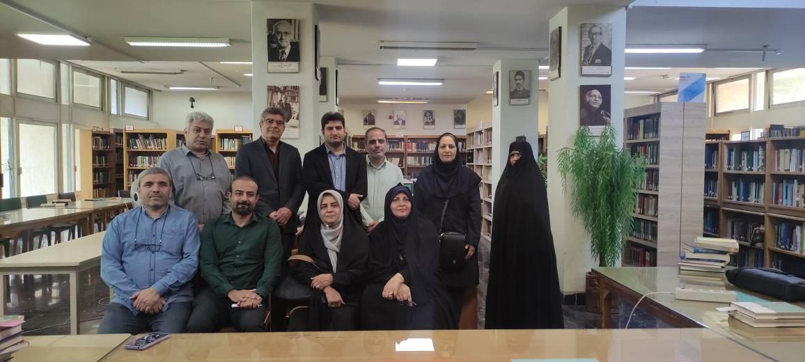 بازدید مدیران، استادان و کارشناسان ایرانداک از کتابخانه مرکزی، مرکز اسناد و تأمین منابع علمی دانشگاه تهران