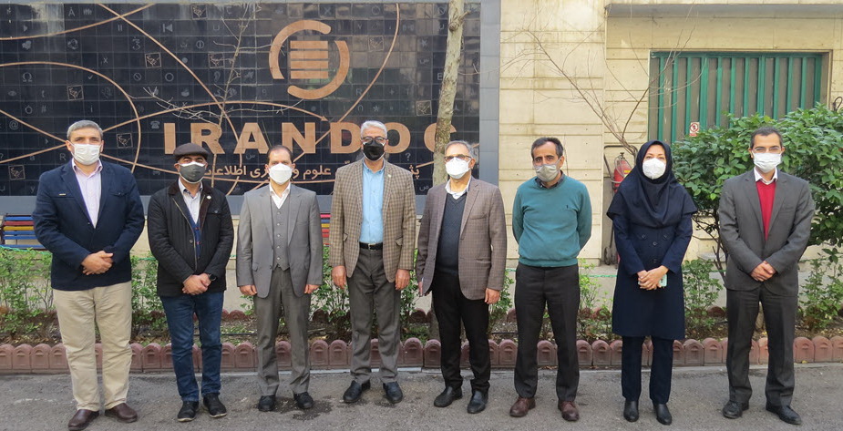 معاون پژوهشی وزارت عتف از ایرانداک بازدید کرد