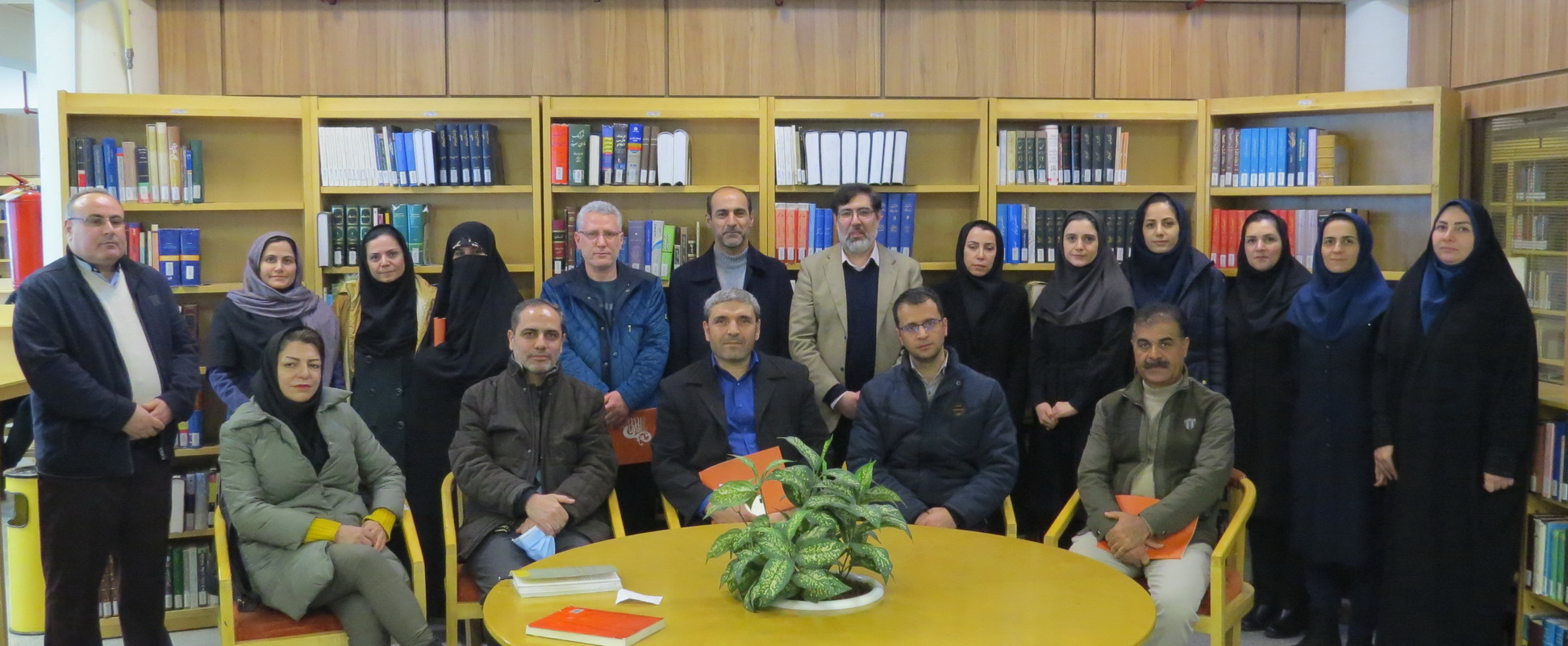 بازدید مدیران و کارشناسان ایرانداک از کتابخانه و مرکز اسناد فرهنگستان هنر
