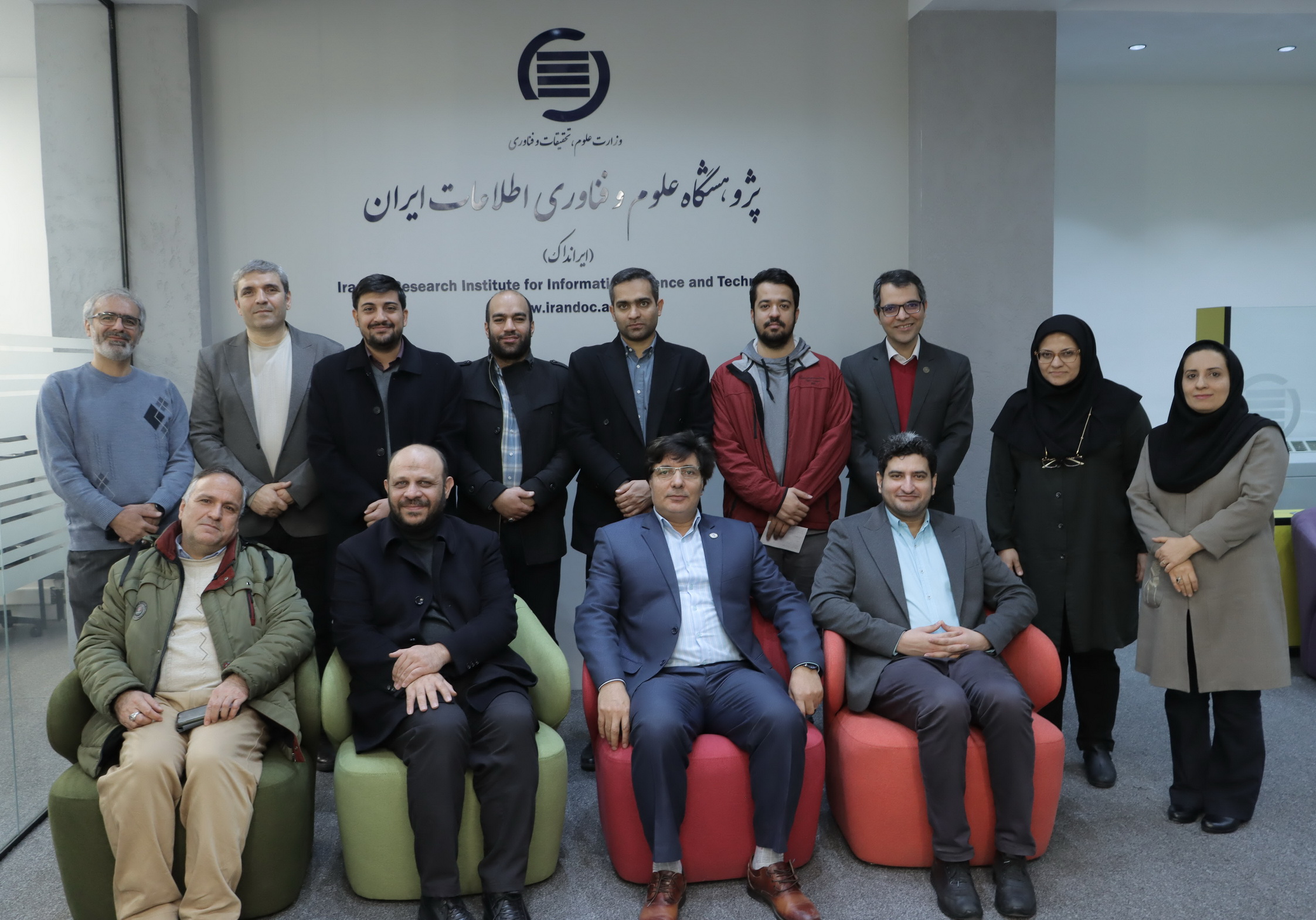 مشاور و دستیار ویژه رییس مجلس شورای اسلامی، از ایرانداک بازدید کرد
