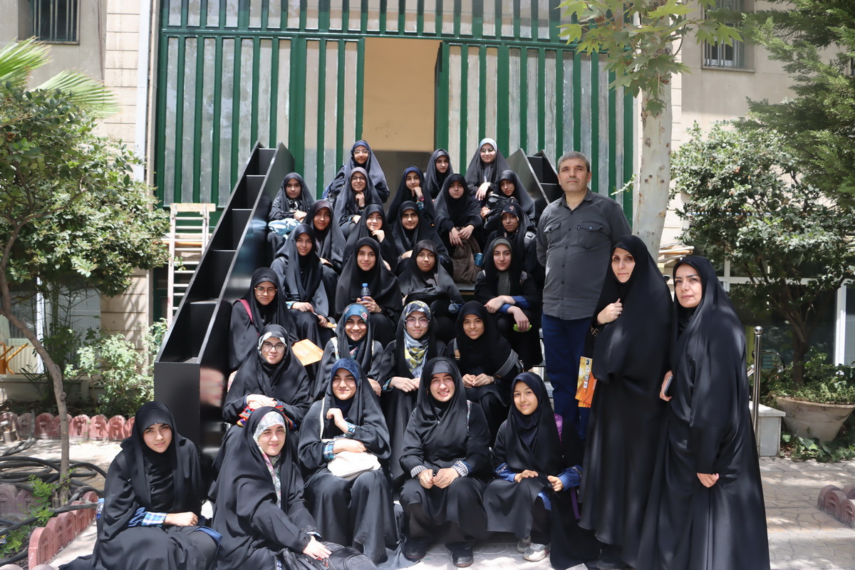 مسائل و مشکلات دانش‌آموزان دبیرستان تزکیه در ایرانداک شناسایی شد