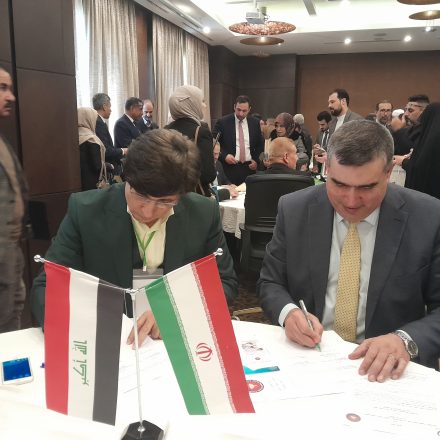با مشارکت ایرانداک تفاهم‌نامه علمی با دانشگاه علوم پزشکی و داروسازی جابر بن حیان عراق امضا شد 