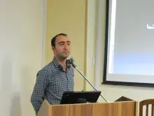 تشخیص اشیای متحرک در فریم‌های ویدئویی: با استفاده از نظریه مجموعه‌های ژولا و نظریه مجموعه‌های فازی
