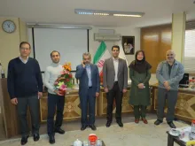 طراحی سامانه‌ای برای بازیابی تصاویر با استفاده از روش‌های هوشمند برای کاربرد در جویشگرهای تحت وب