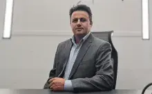 چت جی‌پی‌تی می‌تواند مولف یک مقاله علمی باشد؟